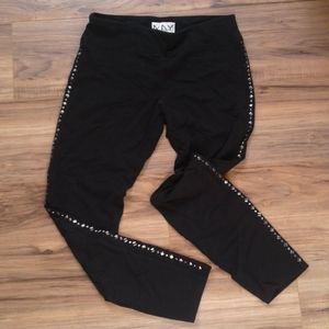Marc NY performance leggings w/silver studded legs